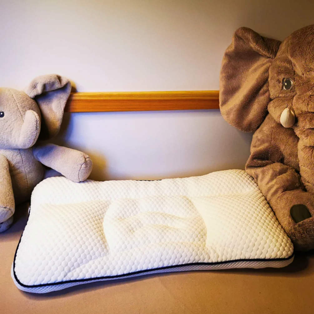 SleepyNest Komfort - Undvik fel kudde idag, för att skydda ditt barn från en orolig morgondag